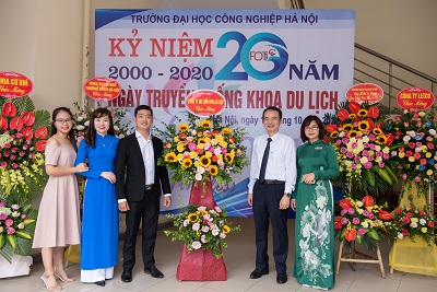 AMT HÀ NỘI THAM DỰ LỄ KỶ NIỆM 20 NĂM NGÀY TRUYỀN THỐNG KHOA DU LỊCH - TRƯỜNG ĐH CÔNG NGHIỆP HÀ NỘI